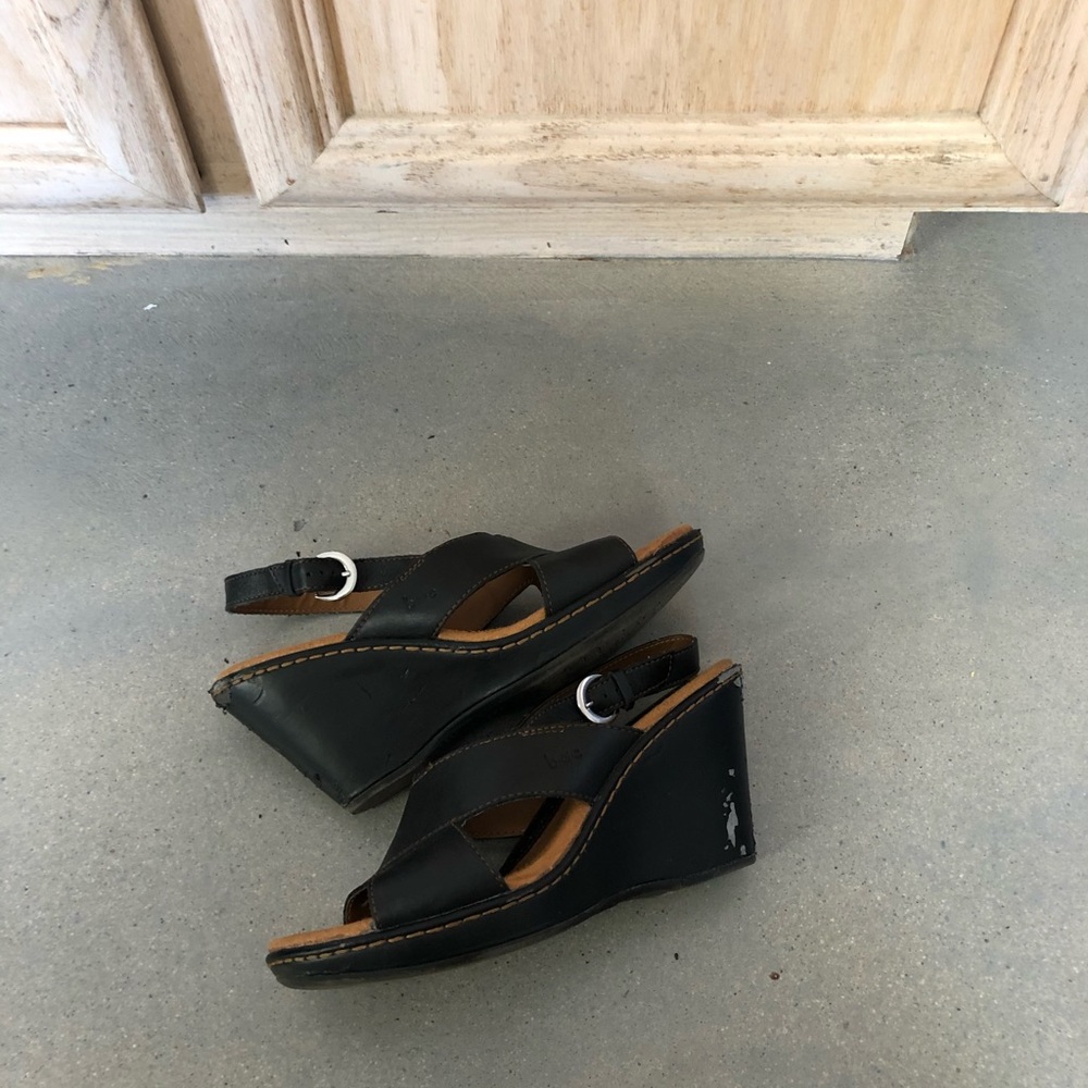 B.O.C Wedges - Picture 2 of 4
